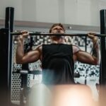 Veilig trainen met zware gewichten: waarom een power rack en squat machine onmisbaar zijn